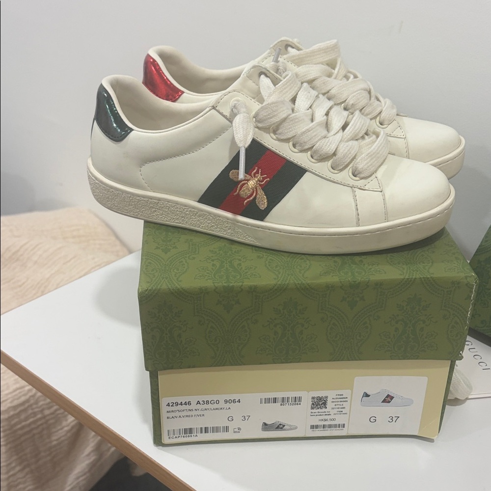 Gucci Alexander Style Green/Red Bee Sneakers - Picture 2 of 14